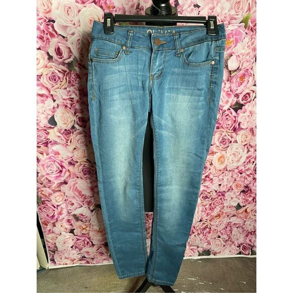 NWOT Delia’s Olivia Denim Jeggings Juniors-SIZE 1 - Picture 1 of 6
